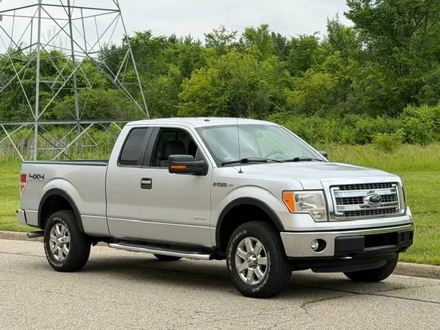 Used 2013 Ford F150 XLT w/ XLT Chrome Pkg AWD/4WD image 3