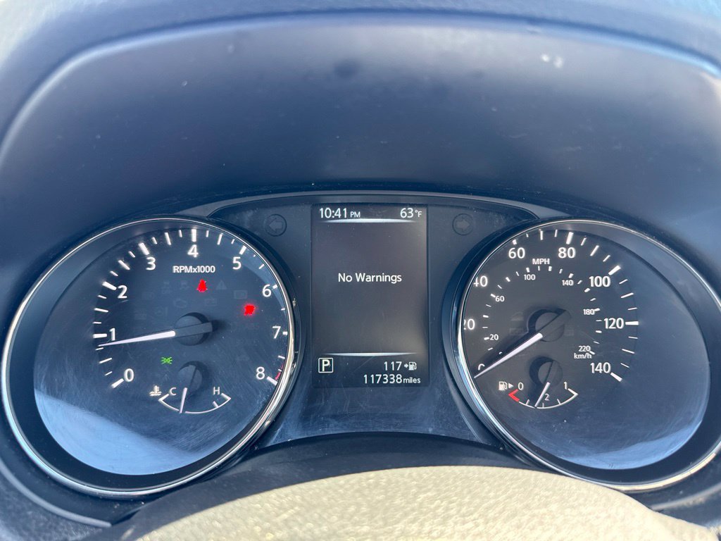 Used 2017 Nissan Rogue S w/ S Appearance Package AWD/4WD image 9