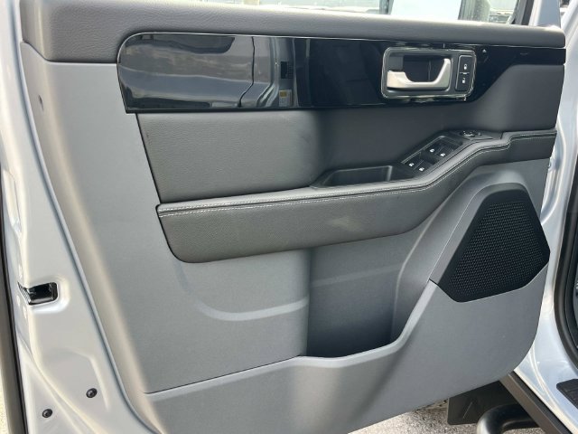 Used 2026 INEOS Grenadier Station Wagon AWD/4WD image 25