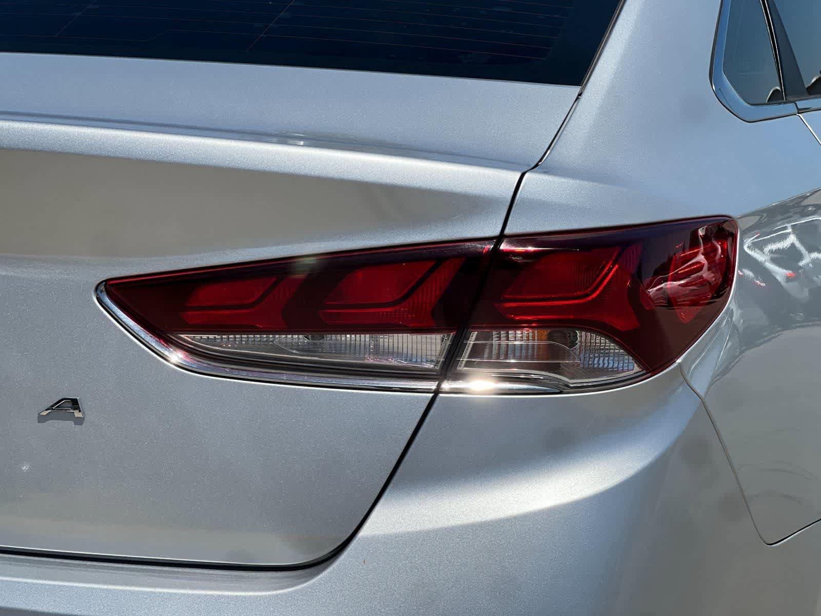 Used 2018 Hyundai Sonata SE FWD image 26