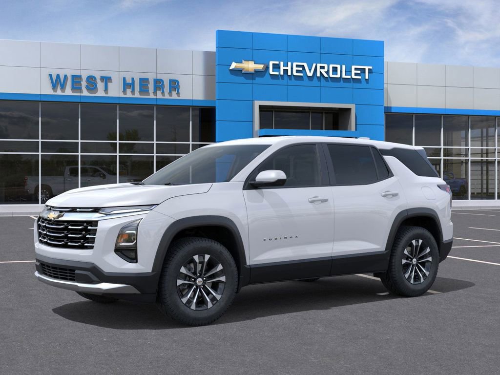 Used 2026 Chevrolet Equinox LT FWD image 2