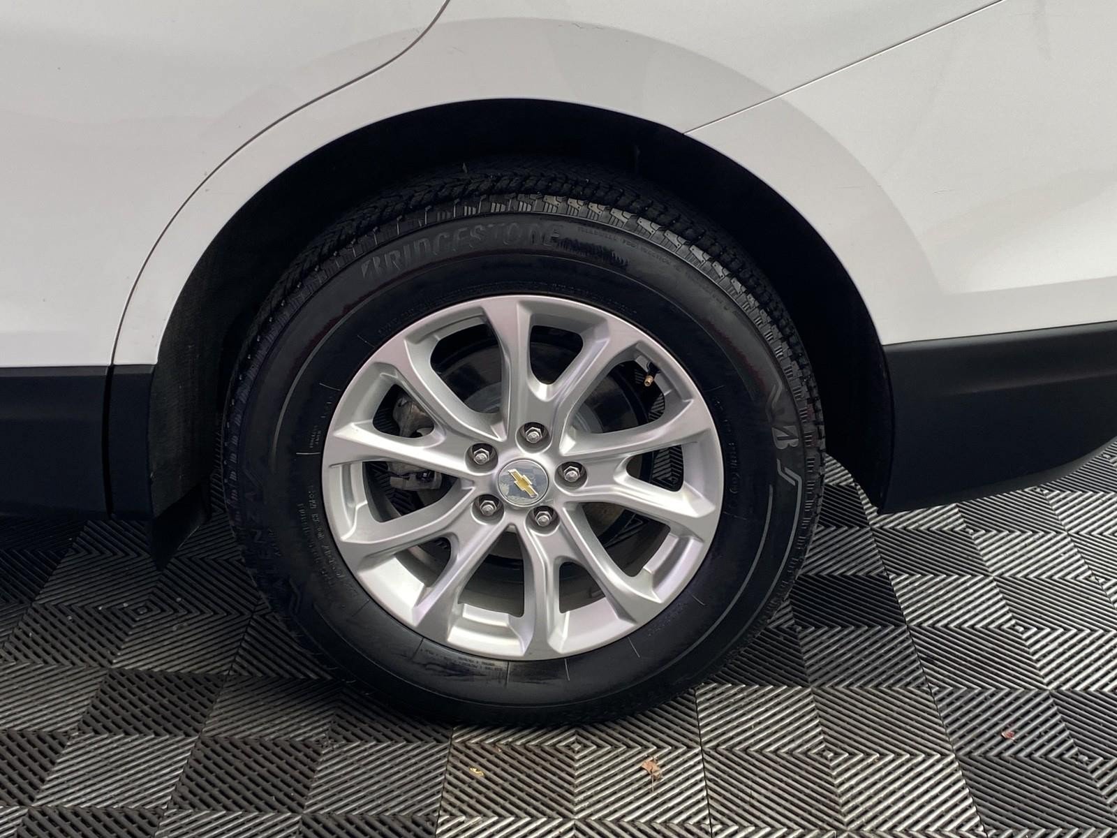 Used 2021 Chevrolet Equinox LT AWD/4WD image 22