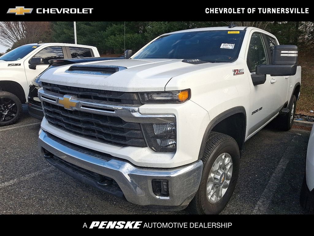 Used 2025 Chevrolet Silverado 2500 LT video 1