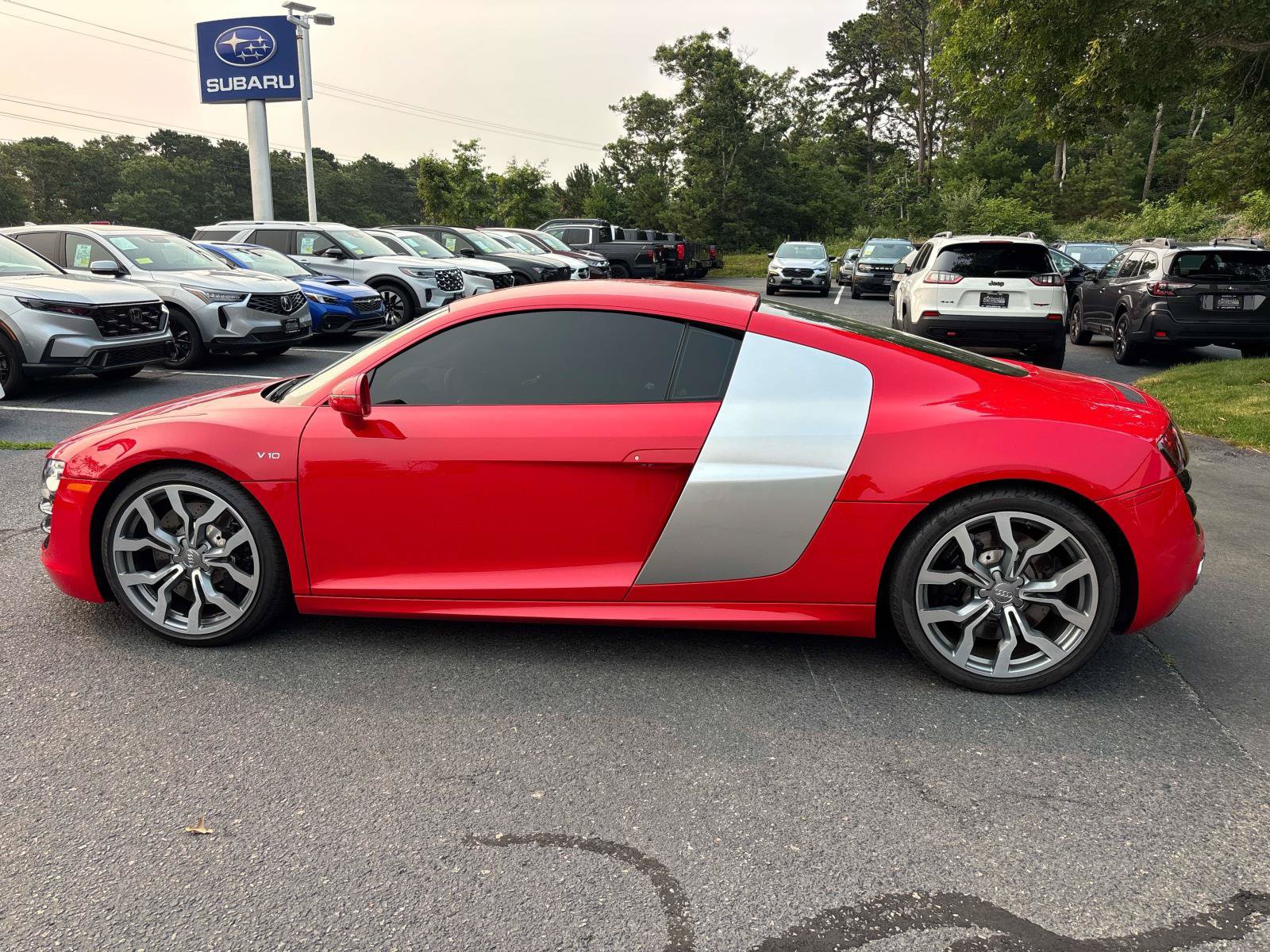 Used 2012 Audi R8 V10 AWD/4WD image 6