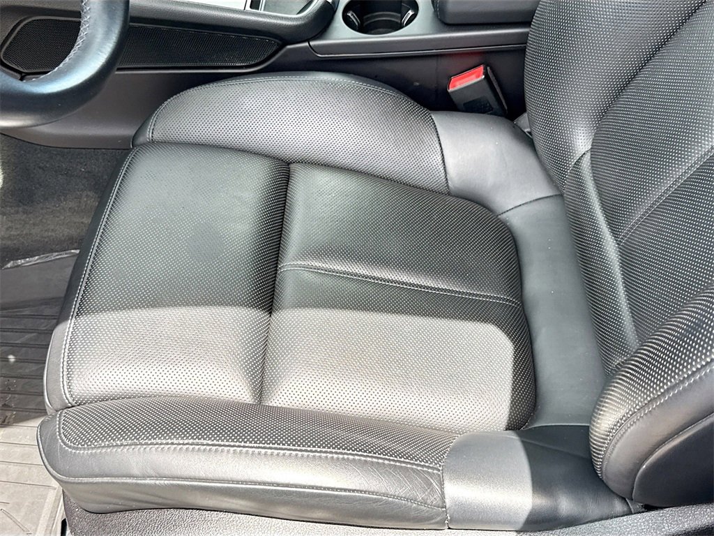 Used 2022 Porsche Macan S w/ Premium Package Plus image 21