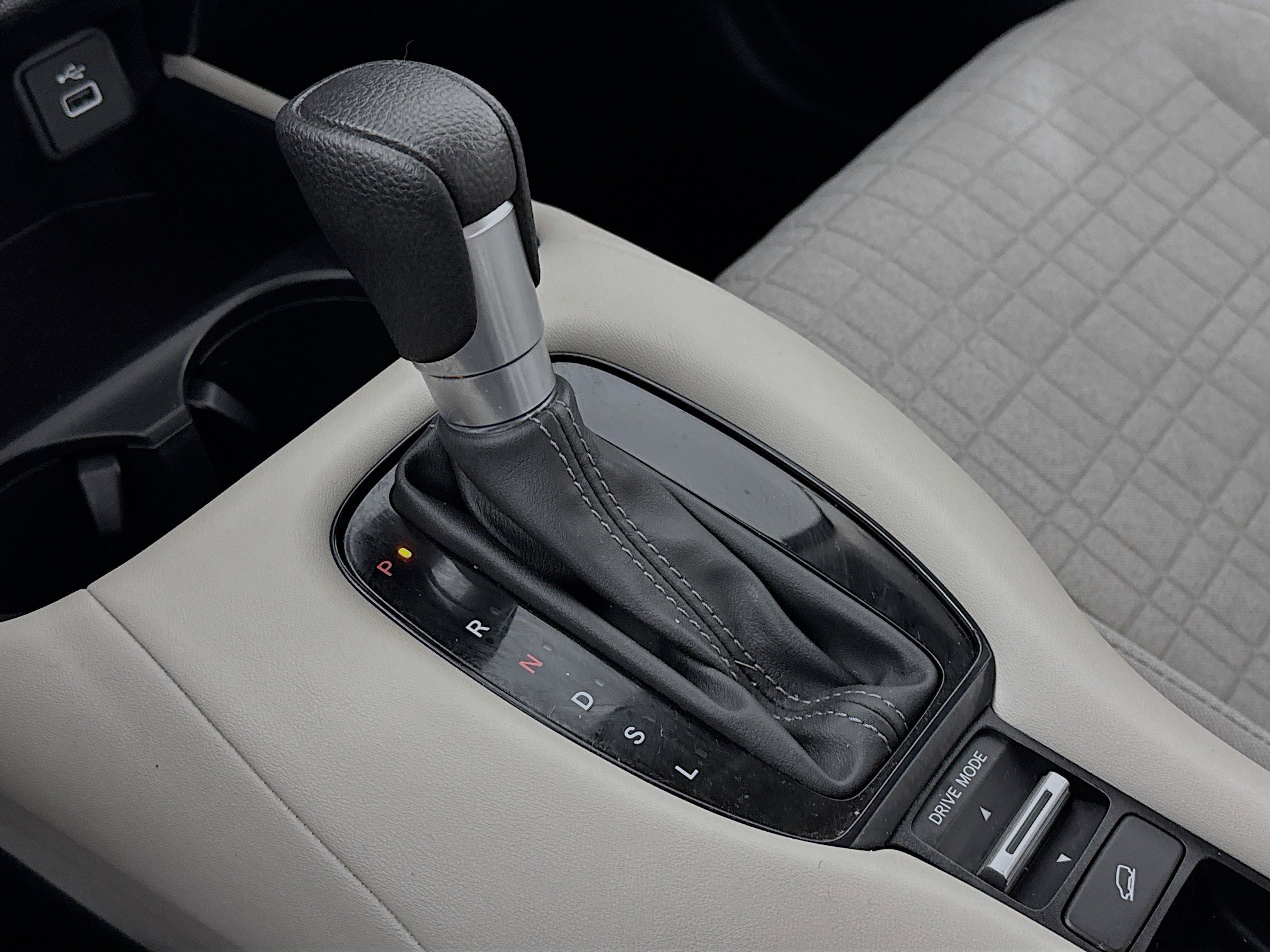 Certified 2023 Honda HR-V LX image 16