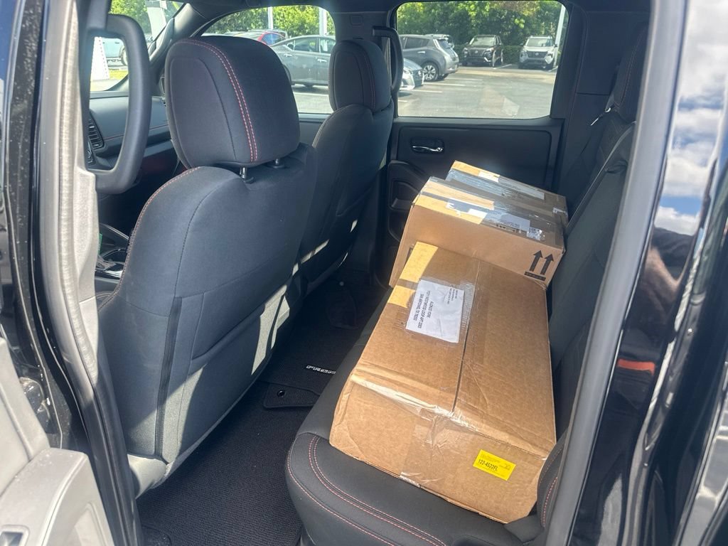 Certified 2022 Nissan Frontier Pro-X w/ Technology Package RWD image 9