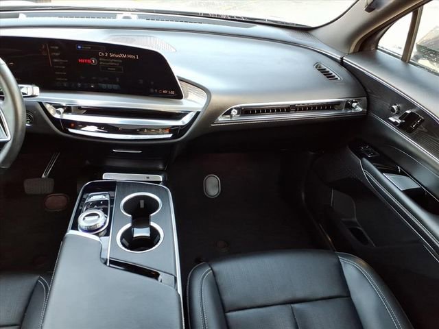 Certified 2024 Cadillac Lyriq Luxury image 17