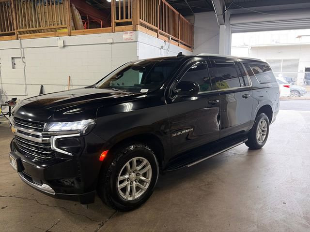 Used 2023 Chevrolet Suburban LT image 7