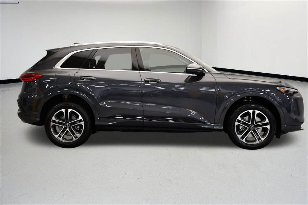 Certified 2025 Audi Q5 Premium w/ Convenience Package AWD/4WD image 6