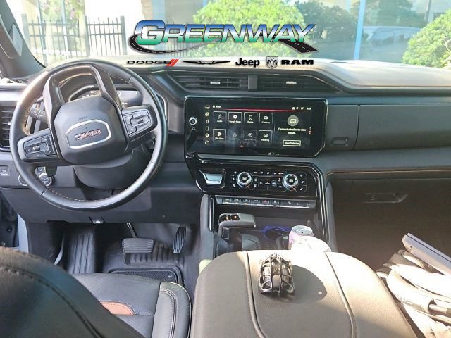 Used 2024 GMC Sierra 1500 AT4 w/ Technology Package AWD/4WD image 12