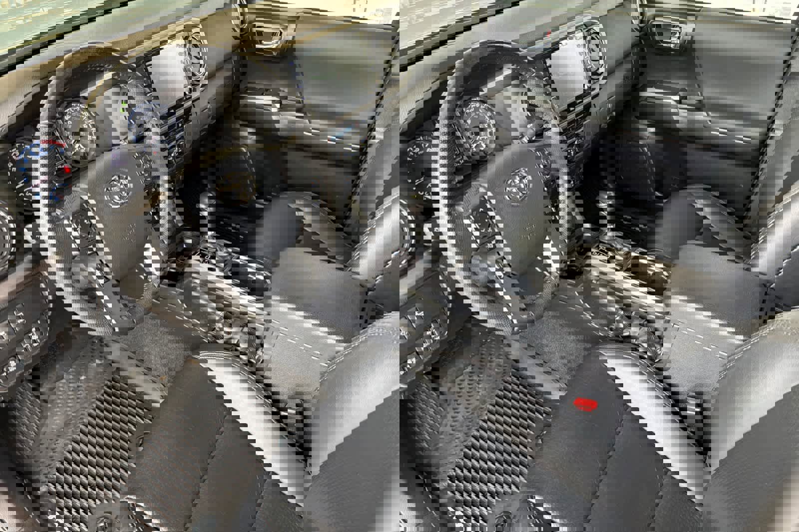 Used 2020 Toyota Tacoma TRD Sport w/ TRD Premium Sport Package image 13