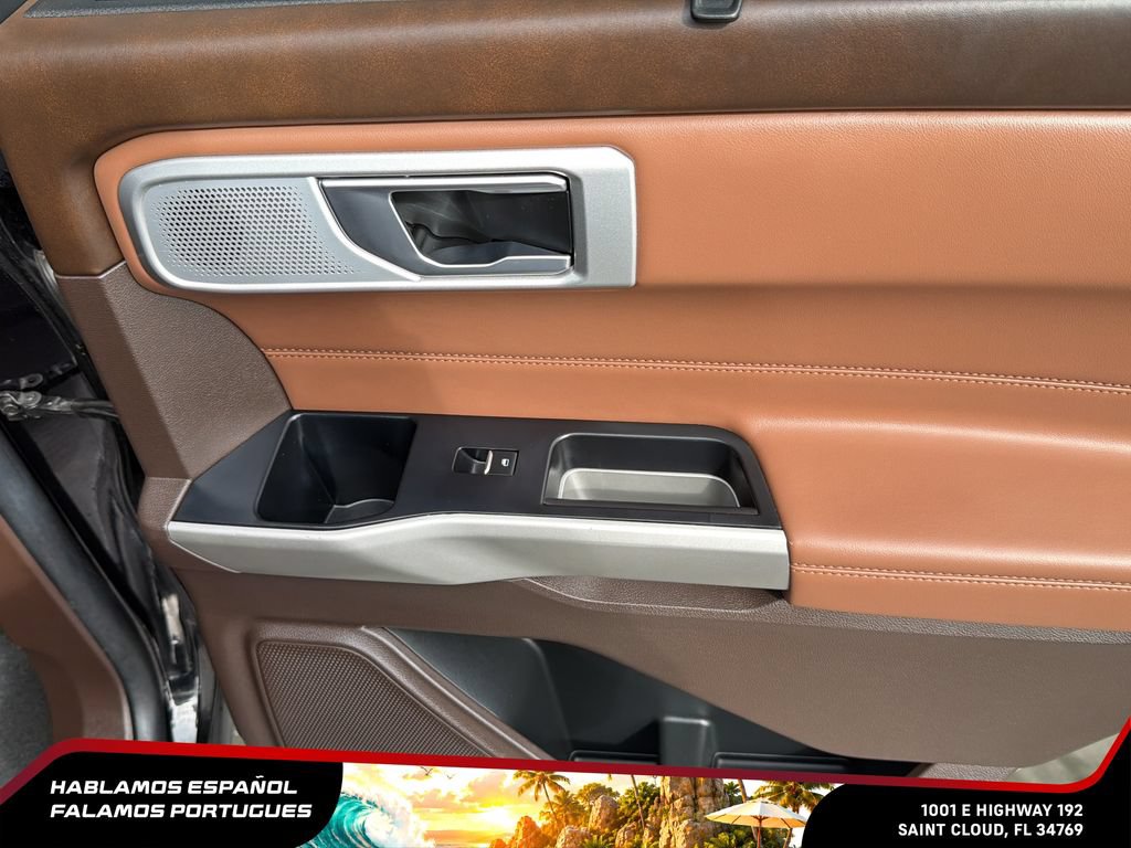 Used 2023 Ford Explorer King Ranch w/ Technology Package RWD image 29