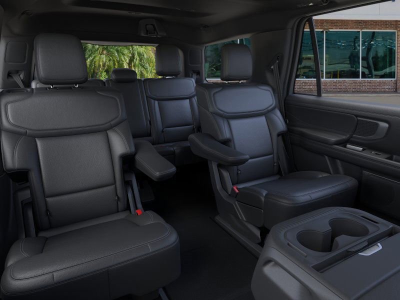 New 2025 Ford Expedition Platinum image 11