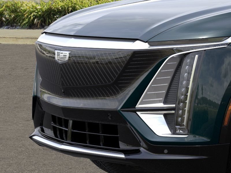New 2026 Cadillac Lyriq Luxury w/ LPO, Floor Liner Package AWD/4WD image 13