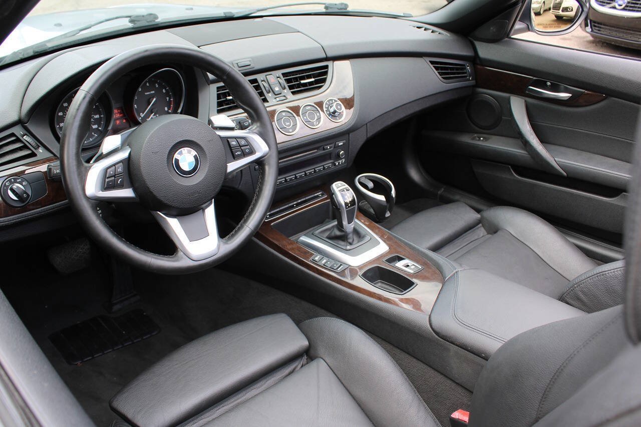 Used 2011 BMW Z4 sDrive35i RWD image 15