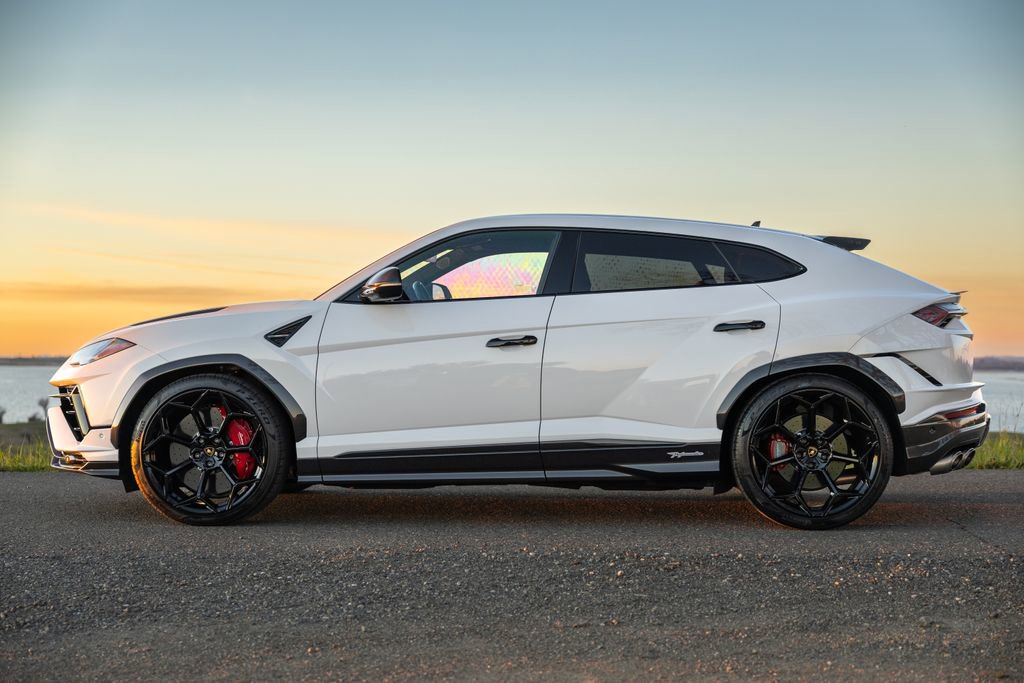 Used 2023 Lamborghini Urus Performante image 5