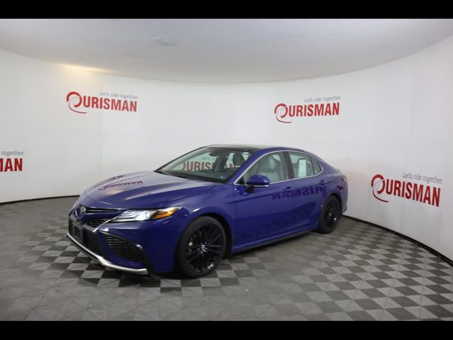 Used 2023 Toyota Camry XSE w/ Blackout Package (TMS) FWD image 5