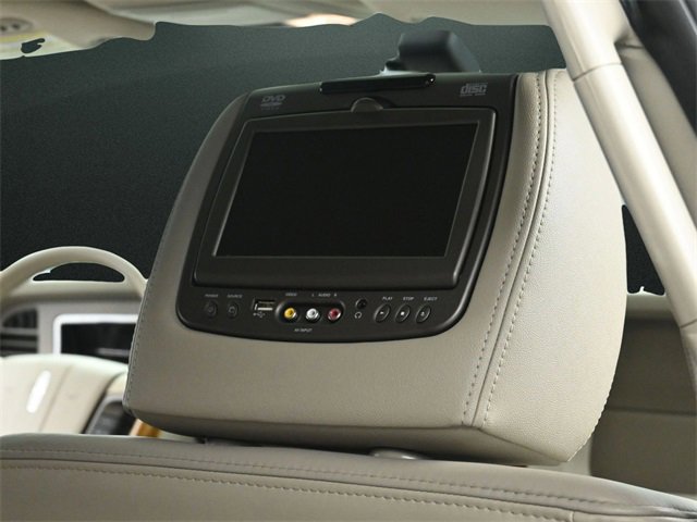 Used 2014 Lincoln Navigator 4WD image 18