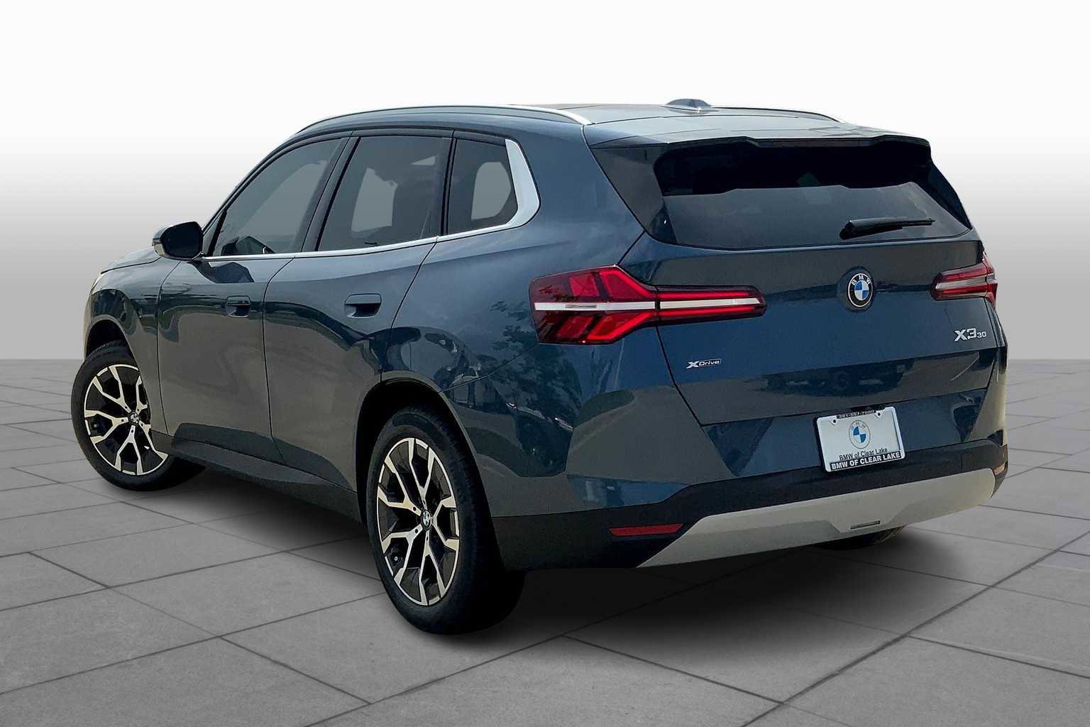 New 2025 BMW X3 xDrive30i w/ Premium Package image 12