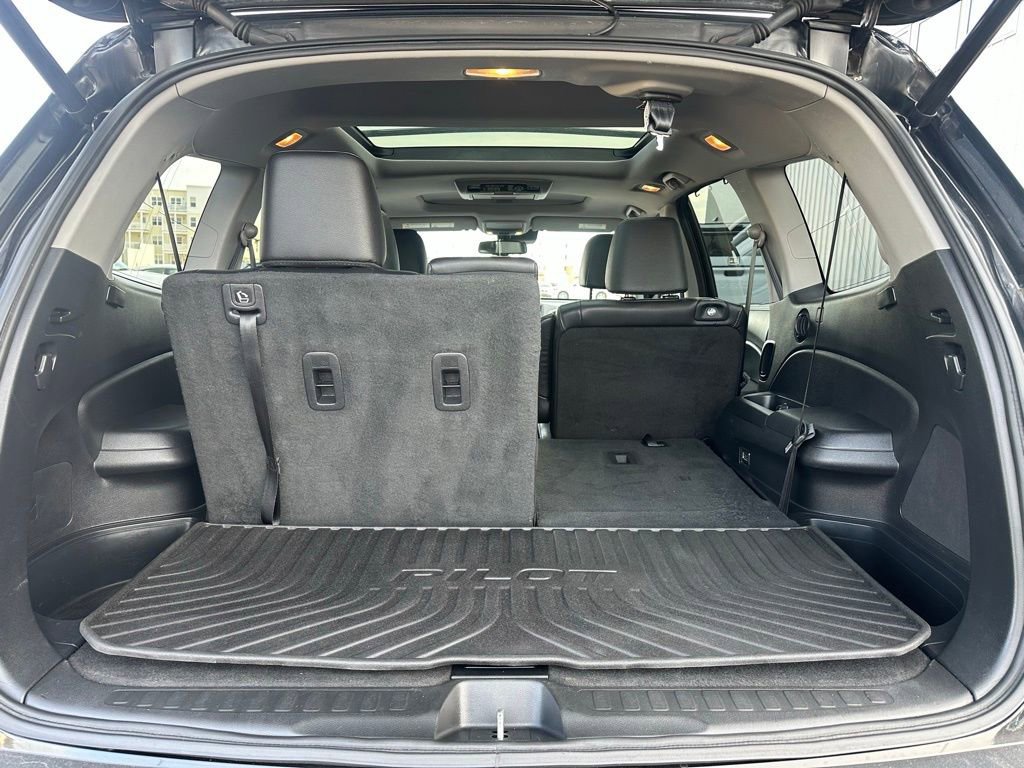 Used 2017 Honda Pilot Elite image 13