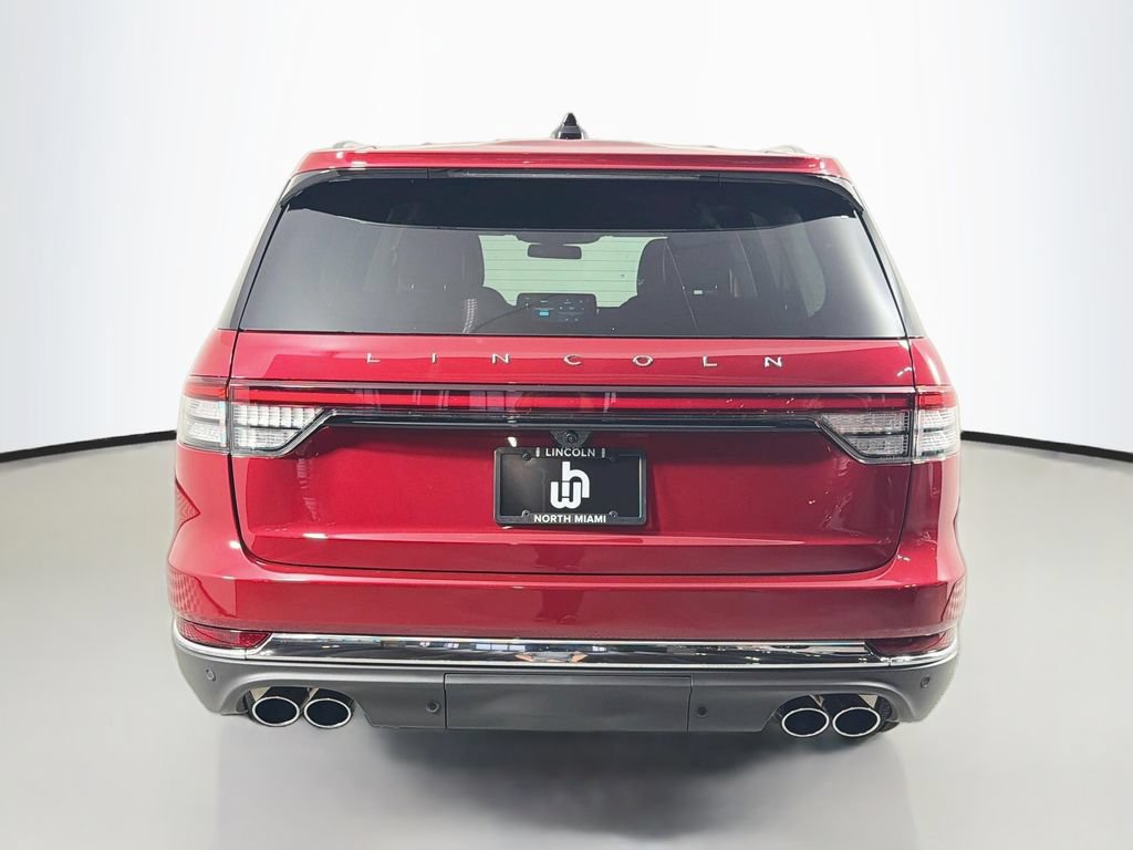 Used 2026 Lincoln Aviator 2WD image 6