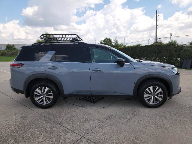 Certified 2023 Nissan Pathfinder SL FWD image 4