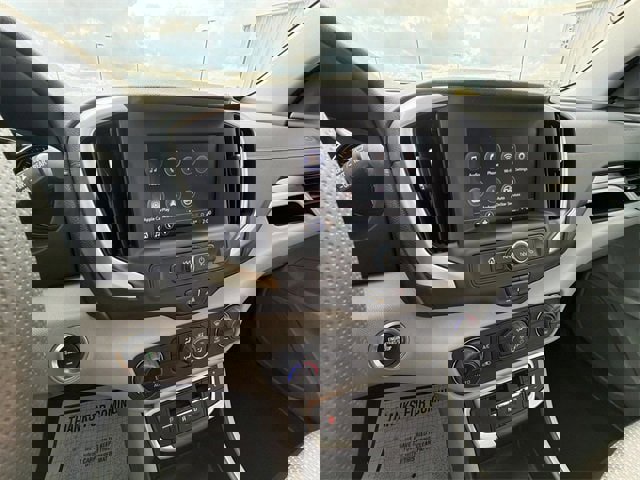 Used 2023 GMC Terrain SLE w/ Driver Convenience Package image 44