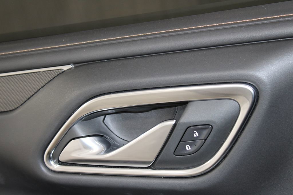 Used 2022 GMC Yukon AT4 w/ Max Trailering Package image 19