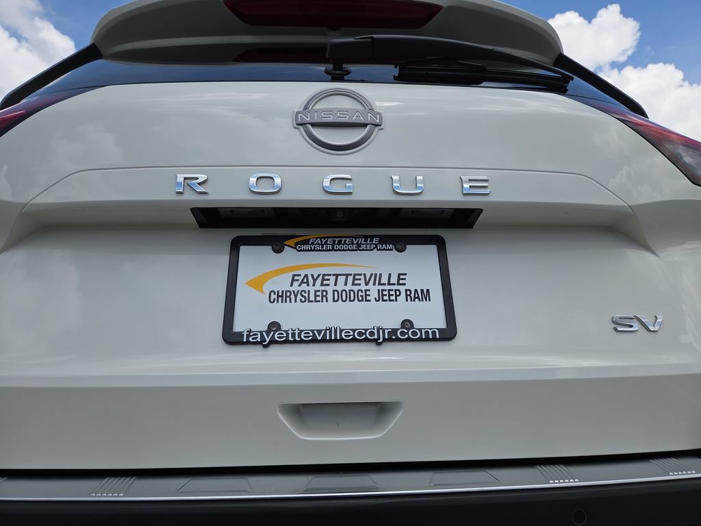 Used 2023 Nissan Rogue SV FWD image 27