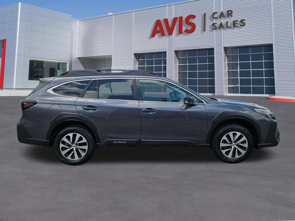 Used 2025 Subaru Outback Premium AWD/4WD image 5