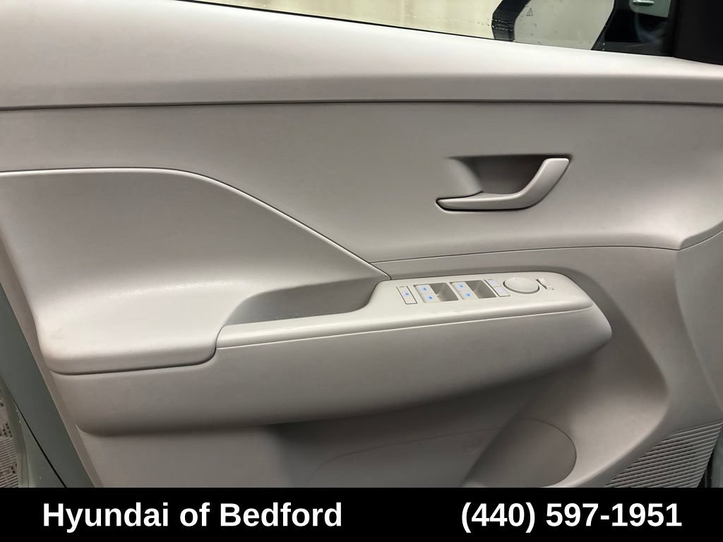 Used 2024 Hyundai Kona SEL w/ Convenience Package AWD/4WD image 11