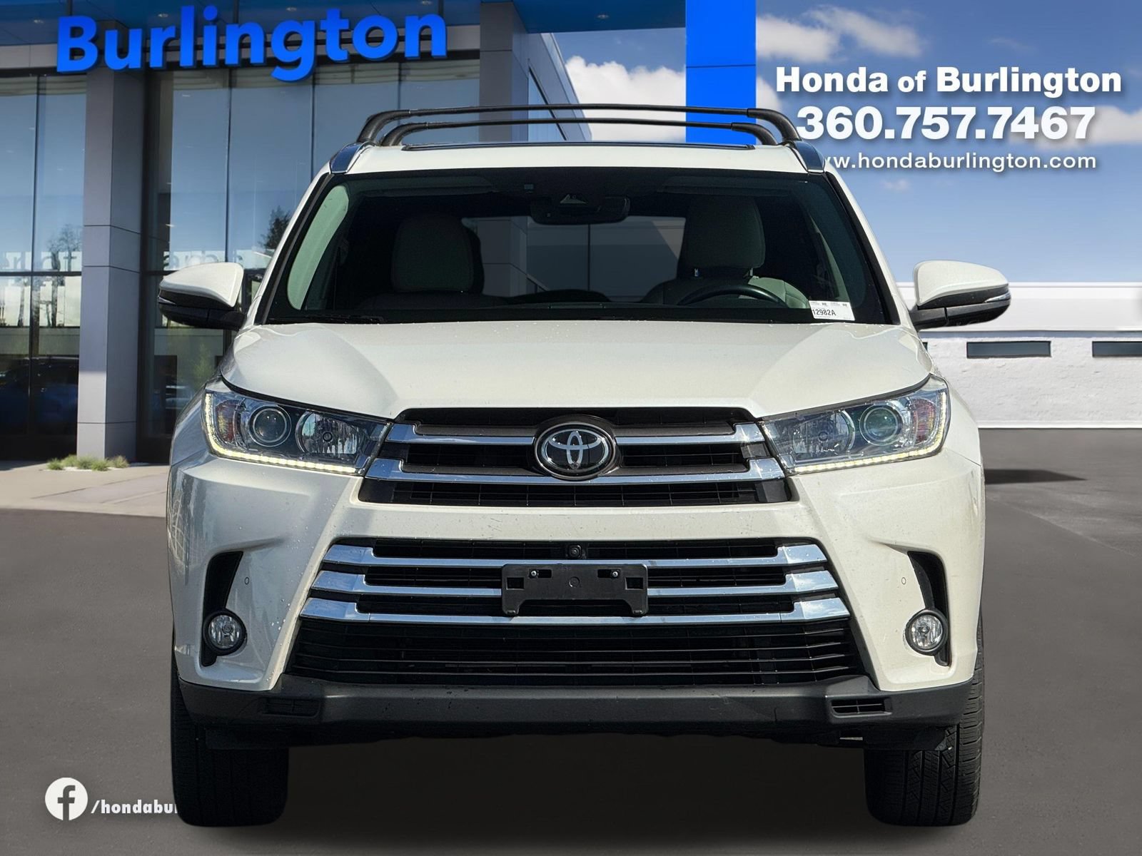 Used 2018 Toyota Highlander Limited Platinum AWD/4WD image 10