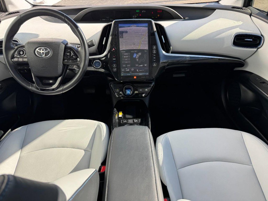 Used 2021 Toyota Prius image 12
