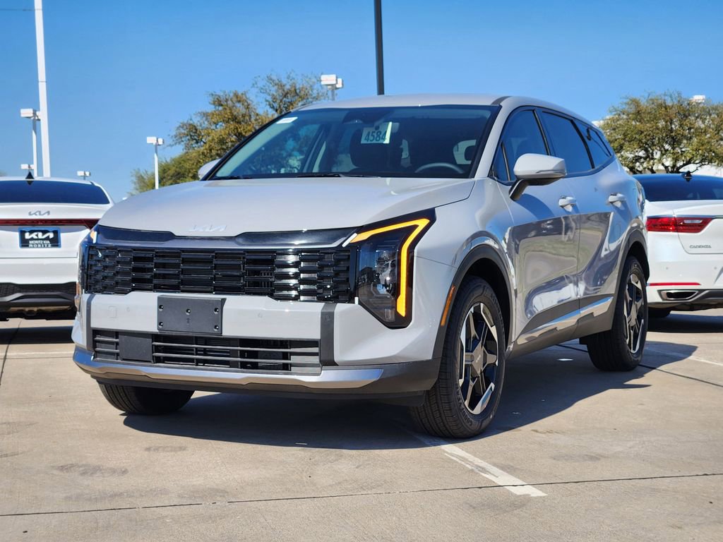 New 2026 Kia Sportage S image 2