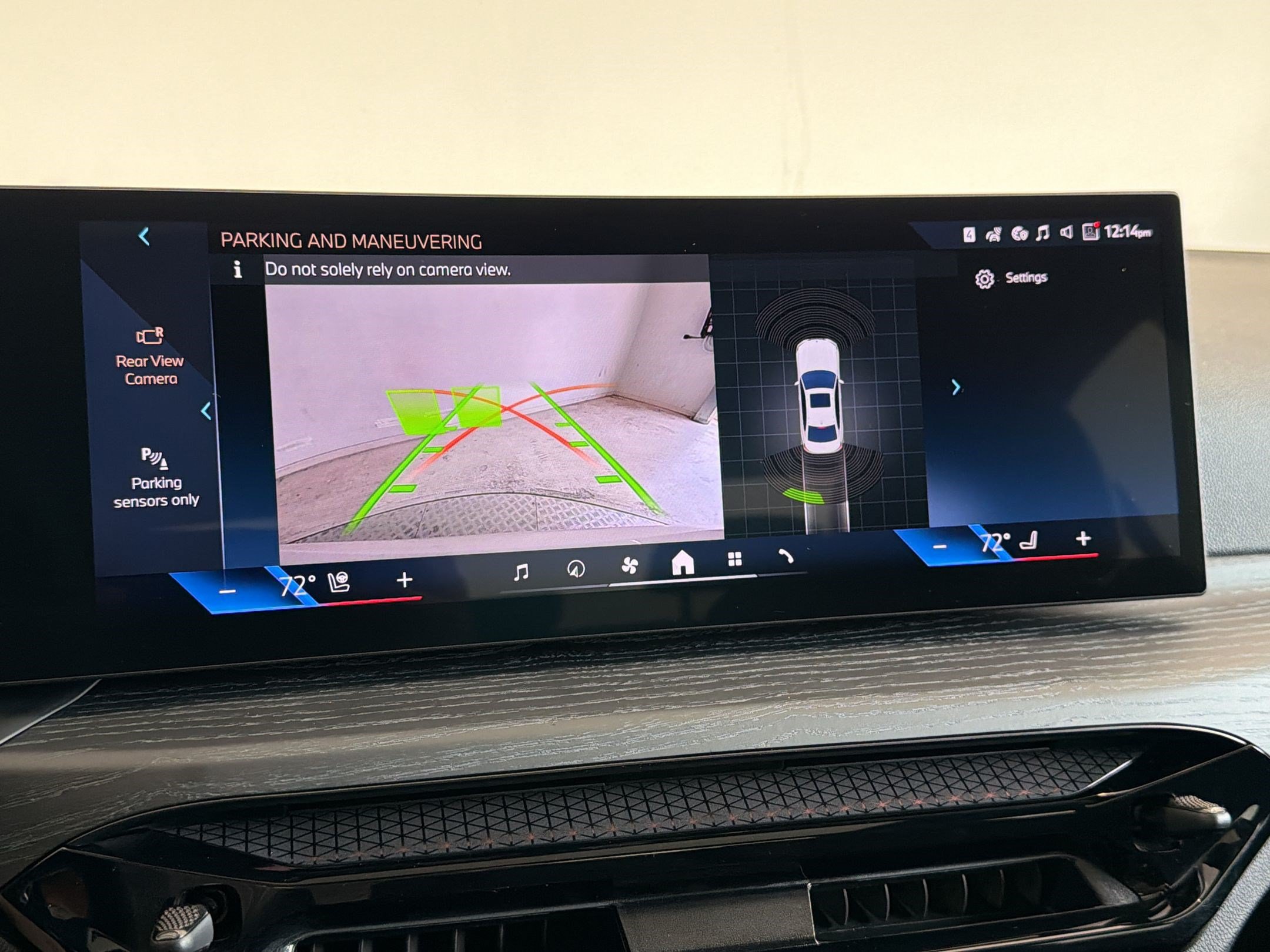New 2026 BMW 330i xDrive Sedan w/ M Sport Package AWD/4WD image 21