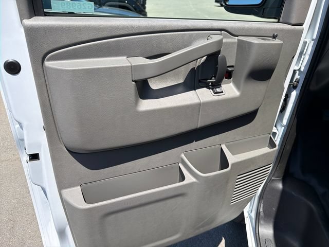 New 2026 GMC Savana 2500 w/ Driver Convenience Package RWD image 15