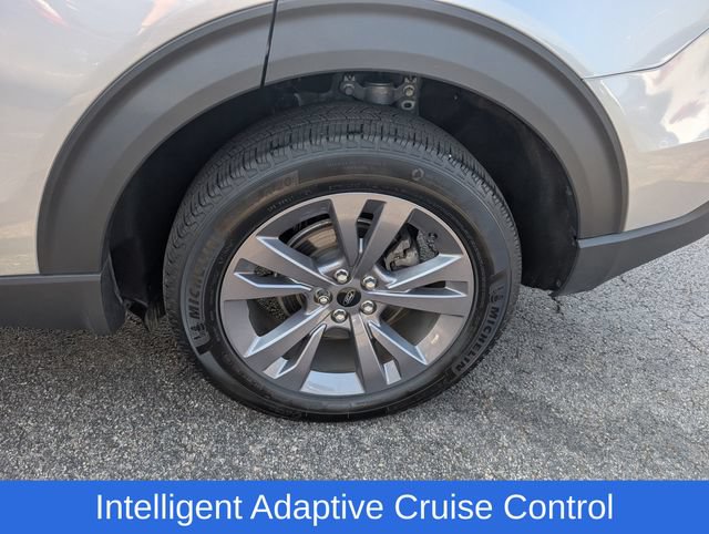 Used 2023 Ford Explorer XLT w/ Equipment Group 202A AWD/4WD image 24