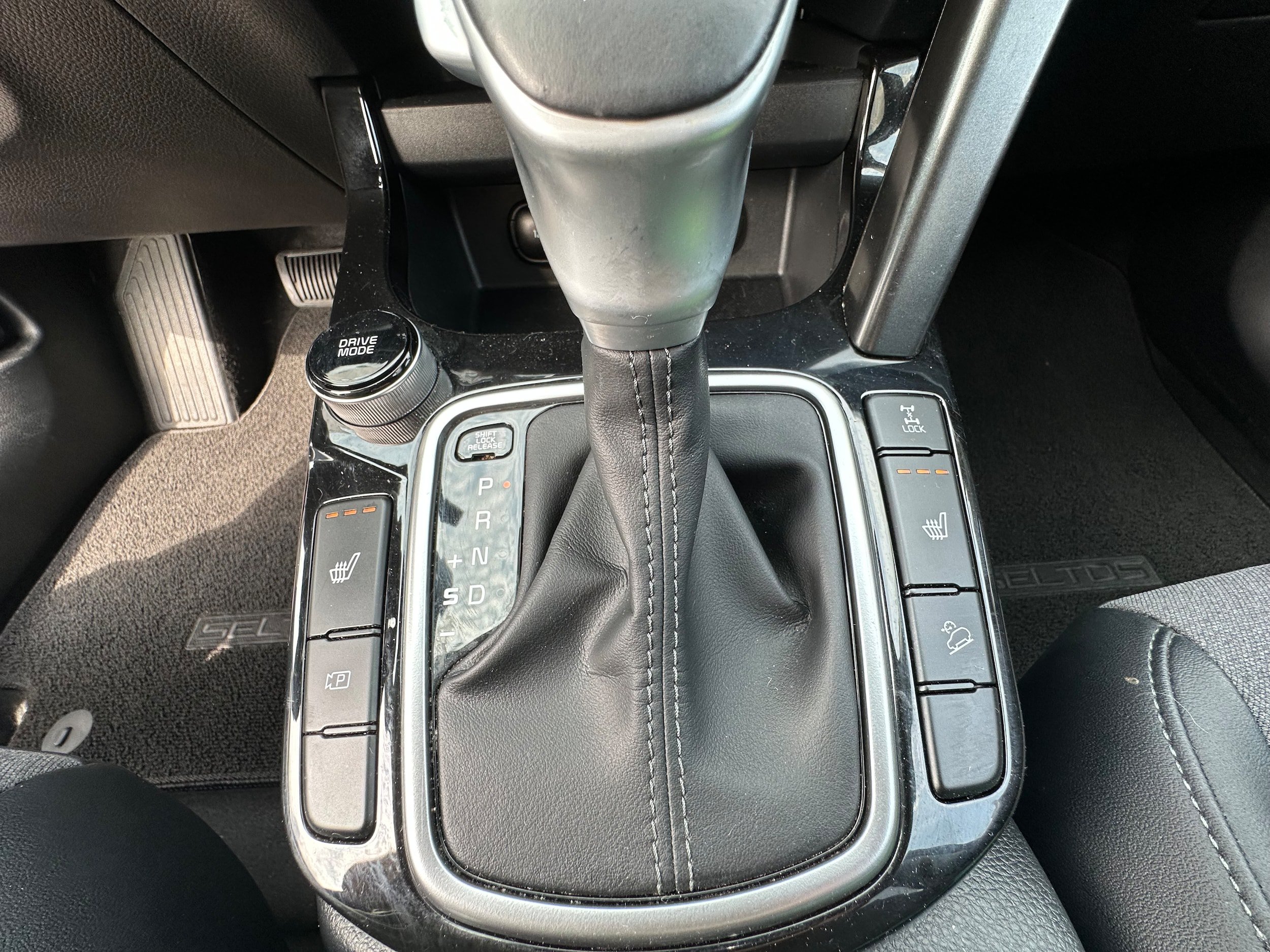 Used 2024 Kia Seltos S AWD/4WD image 24