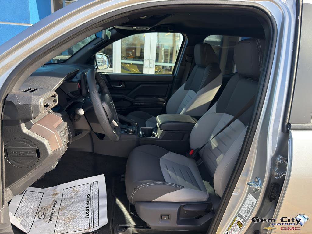 Used 2024 Toyota Tacoma TRD Off-Road image 16