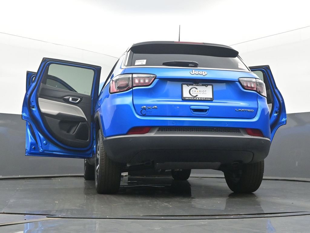 New 2025 Jeep Compass Limited image 60