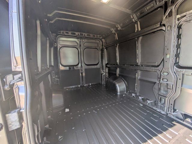 New 2026 RAM ProMaster 2500 w/ Quick Order Package 22G SLT image 12
