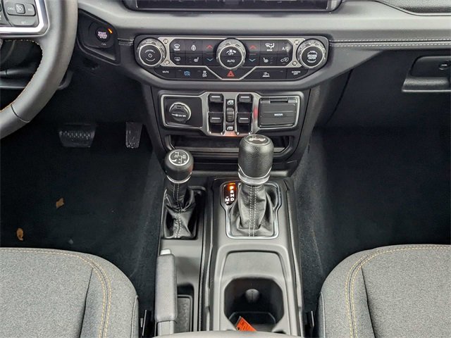 New 2024 Jeep Wrangler Unlimited Sahara image 25