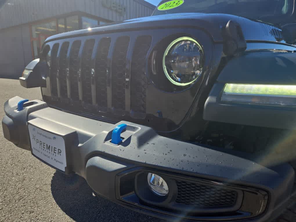 Used 2023 Jeep Wrangler Unlimited w/ Cold Weather Group AWD/4WD image 11