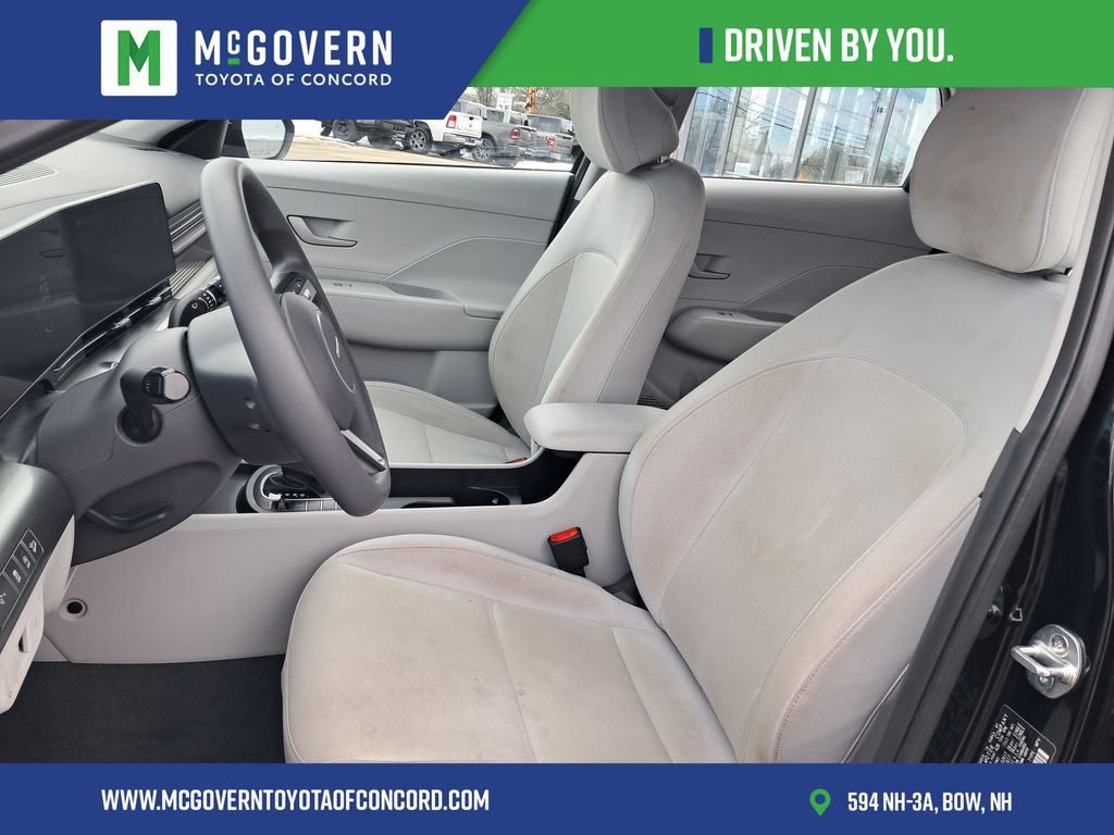 Used 2024 Hyundai Kona SE image 12