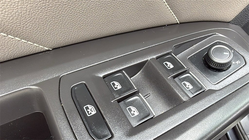 Used 2023 Volkswagen Atlas SEL image 15