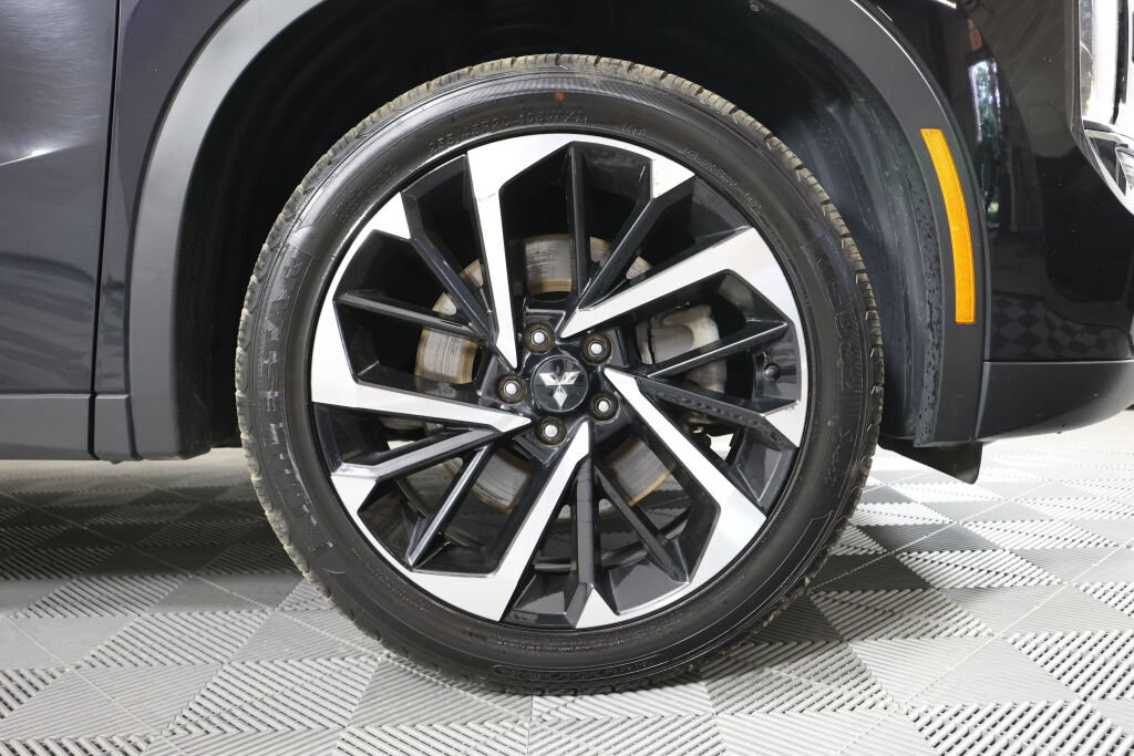 Used 2024 Mitsubishi Outlander SE AWD/4WD image 6