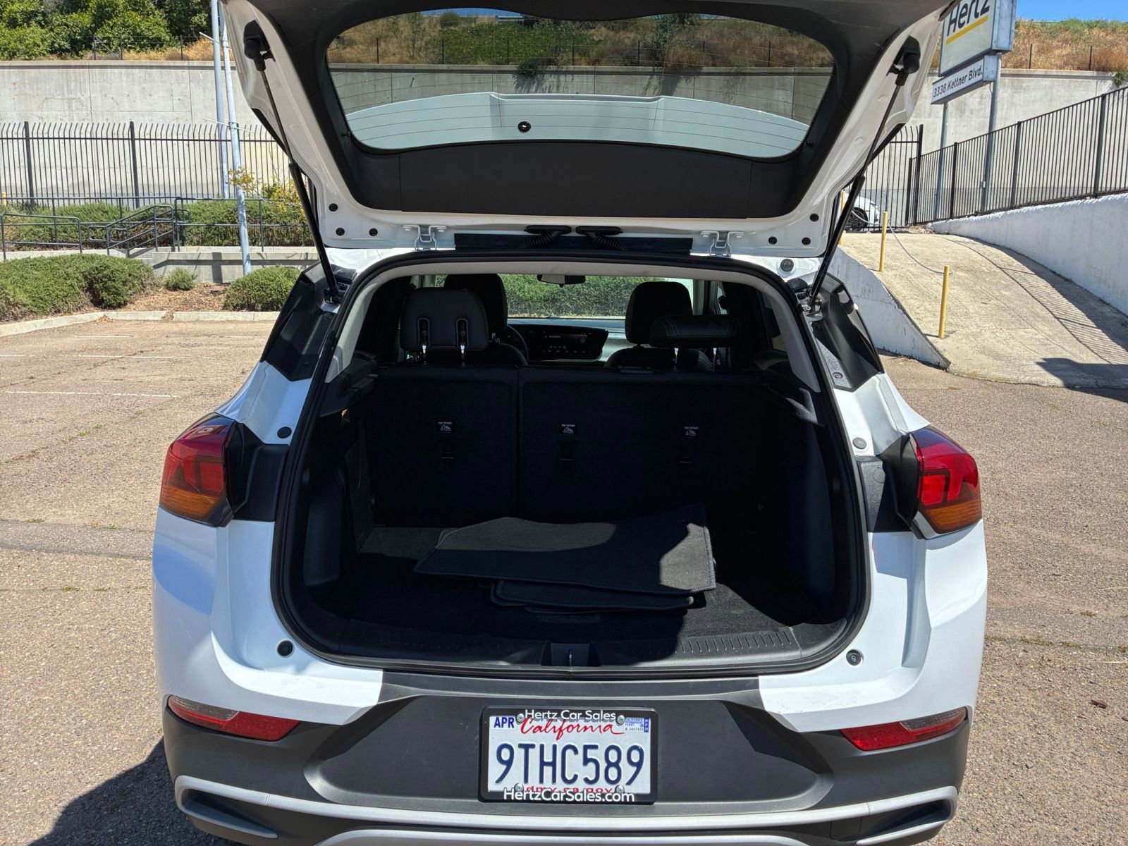 Used 2025 Buick Encore GX Preferred image 30