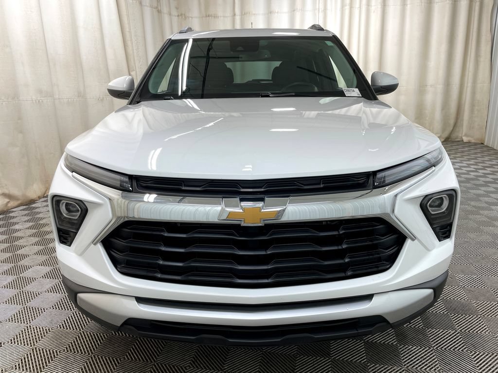 Certified 2025 Chevrolet TrailBlazer LT w/ Convenience Package FWD image 13