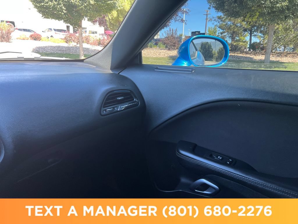 Used 2019 Dodge Challenger SXT RWD image 28